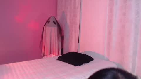 Snapshot of selene_gils chatting on 10-29-25, 03:53 nathy online show from 10-29-25, 03:53