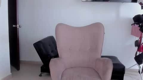 Alejandra  online show from 01-12-26, 06:57