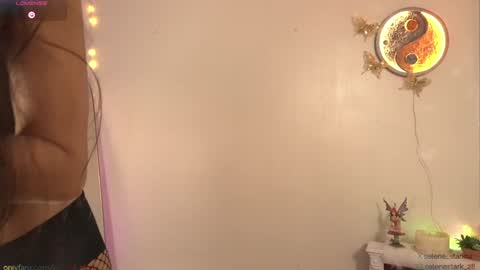 Snapshot of selene_starkk chatting on 01-18-25, 12:35 Sel Your Little butterfly online show from 01-18-25, 12:35