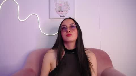Snapshot of selene_swee chatting on 06-22-26, 10:18 selene_swee online show from 06-22-26, 10:18
