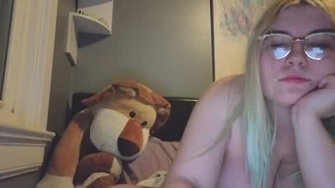 Selene online show from 04-10-26, 03:45