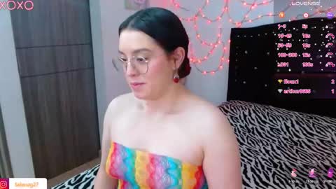 Snapshot of seleneg chatting on 09-17-25, 05:31 Selene G online show from 09-17-25, 05:31