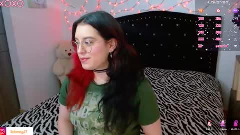 Snapshot of seleneg chatting on 09-21-25, 03:19 Selene G online show from 09-21-25, 03:19