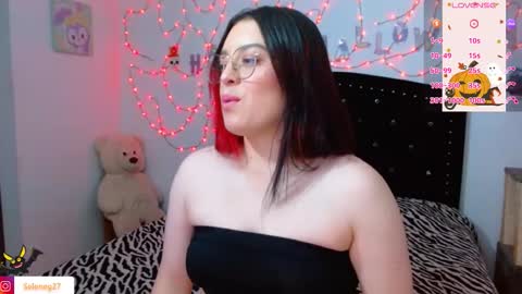 Snapshot of seleneg chatting on 10-24-25, 02:52 Selene G online show from 10-24-25, 02:52