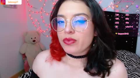 Selene G  online show from 12-20-25, 07:04