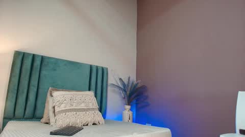 Selene Lujan online show from 11-22-25, 12:26