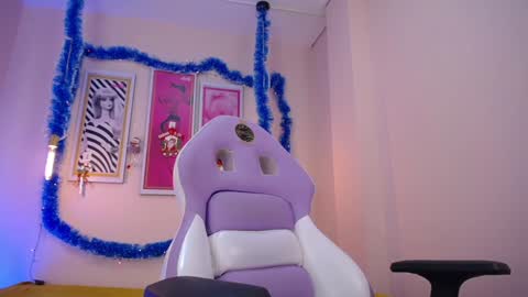 Mayte online show from 12-20-24, 05:29