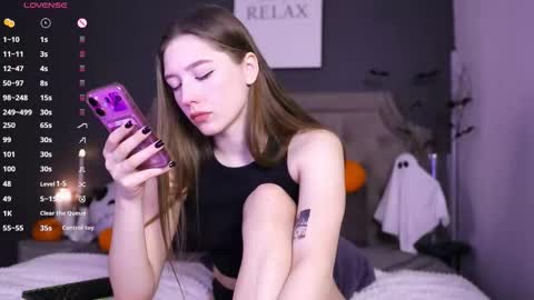 Selesta online show from 10-24-25, 04:14