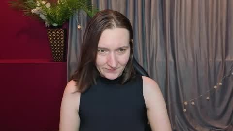 Snapshot of selestiasonata chatting on 04-18-26, 01:26 selestiasonata online show from 04-18-26, 01:26