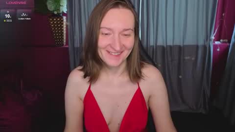 Snapshot of selestiasonata chatting on 05-19-26, 01:33 selestiasonata online show from 05-19-26, 01:33