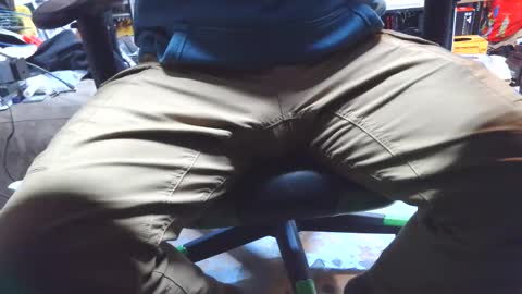 selfpound online show from 04-19-26, 07:27