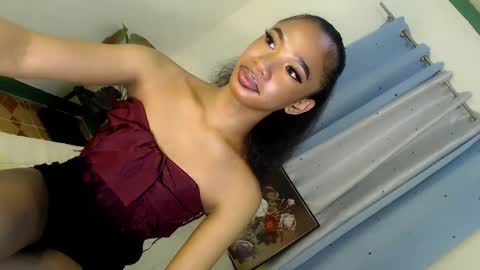 Snapshot of selfsuckercum69 chatting on 01-08-25, 03:07 Jessy online show from 01-08-25, 03:07