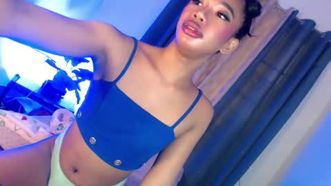 Snapshot of selfsuckercum69 chatting on 02-14-25, 01:13 Jessy online show from 02-14-25, 01:13
