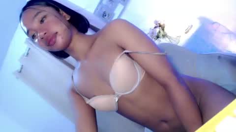 Snapshot of selfsuckercum69 chatting on 10-02-25, 03:13 Jessy online show from 10-02-25, 03:13