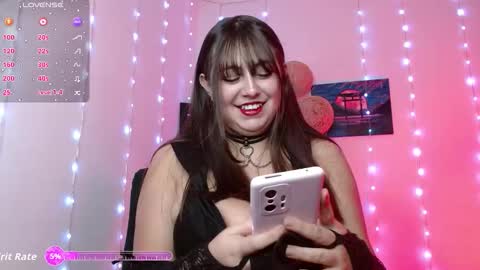Snapshot of selikayle chatting on 11-29-25, 10:35 Selen online show from 11-29-25, 10:35