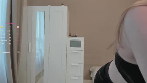 Snapshot of selina__moon chatting on 03-26-26, 03:56 Selina online show from 03-26-26, 03:56