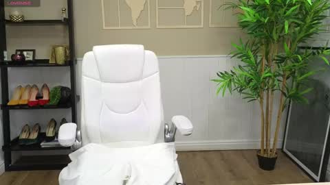 Seline online show from 02-20-25, 11:21