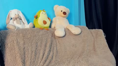 Snapshot of sell0n chatting on 12-23-24, 09:59 Mindy online show from 12-23-24, 09:59