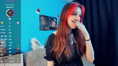 Snapshot of sell0n chatting on 01-05-25, 12:31 Mindy online show from 01-05-25, 12:31