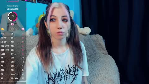 Snapshot of sell0n chatting on 01-08-25, 06:09 Mindy online show from 01-08-25, 06:09