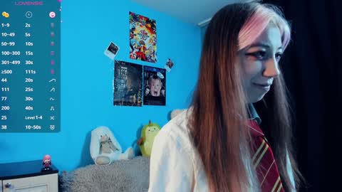 Snapshot of sell0n chatting on 01-09-25, 01:08 Mindy online show from 01-09-25, 01:08