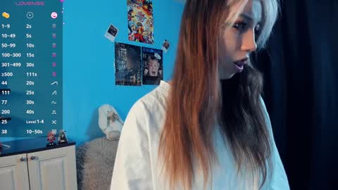 Snapshot of sell0n chatting on 01-22-25, 03:20 Mindy online show from 01-22-25, 03:20