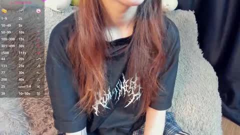 Snapshot of sell0n chatting on 02-18-25, 06:26 Mindy online show from 02-18-25, 06:26