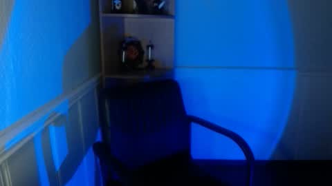 Snapshot of sellavix chatting on 10-15-25, 06:52 Sellavix online show from 10-15-25, 06:52