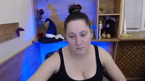 Snapshot of sellavix chatting on 10-30-25, 08:09 Sellavix online show from 10-30-25, 08:09