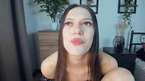Julia online show from 06-25-26, 07:35