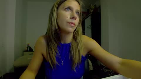 Snapshot of sellena_angel chatting on 06-17-26, 03:46 sellena_angel online show from 06-17-26, 03:46