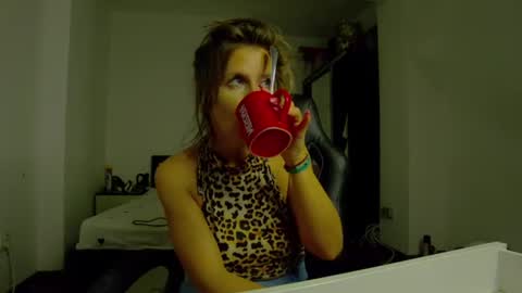 Snapshot of sellena_angel chatting on 06-21-26, 04:53 sellena_angel online show from 06-21-26, 04:53