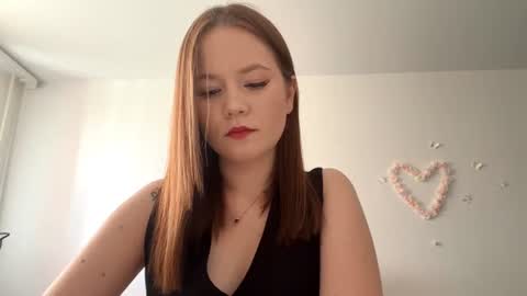 Lily online show from 06-19-26, 03:11