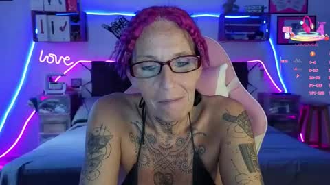 Snapshot of selvaggia_del_caribe chatting on 11-11-25, 05:13 Selvaggia Del Caribe online show from 11-11-25, 05:13
