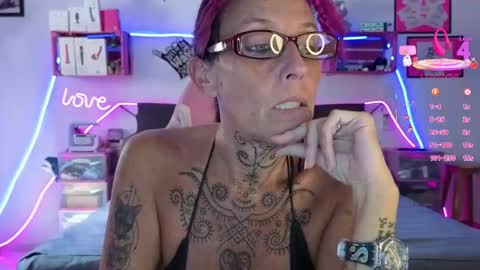 Snapshot of selvaggia_del_caribe chatting on 11-14-25, 06:39 Selvaggia Del Caribe online show from 11-14-25, 06:39