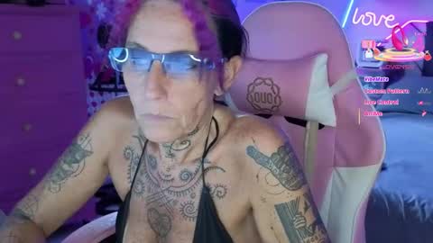 Snapshot of selvaggia_del_caribe chatting on 05-07-26, 06:46 Selvaggia Del Caribe online show from 05-07-26, 06:46