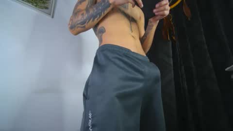 Snapshot of sem_alas chatting on 09-10-25, 11:16 sem_alas online show from 09-10-25, 11:16