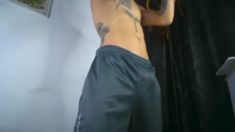 Snapshot of sem_alas chatting on 09-12-25, 01:38 sem_alas online show from 09-12-25, 01:38