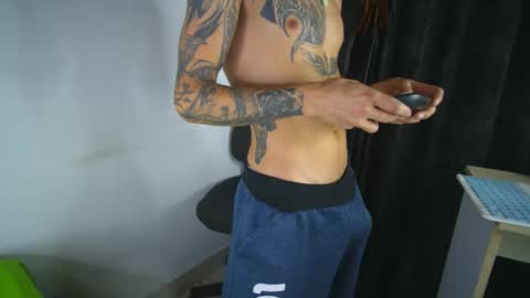 Snapshot of sem_alas chatting on 10-11-25, 01:05 sem_alas online show from 10-11-25, 01:05