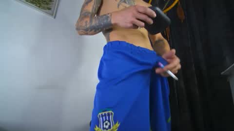 Snapshot of sem_alas chatting on 10-26-25, 08:15 sem_alas online show from 10-26-25, 08:15