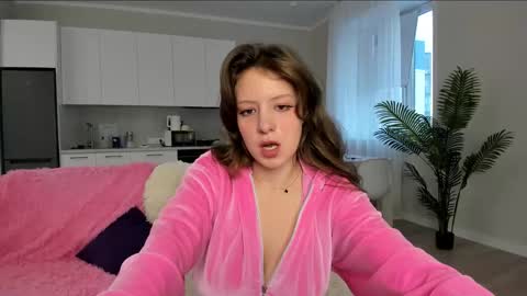 Snapshot of sen0_rita chatting on 11-08-25, 08:36 Ami online show from 11-08-25, 08:36