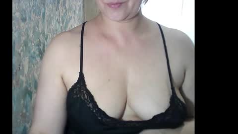 Snapshot of send_me chatting on 03-06-25, 08:41 send me online show from 03-06-25, 08:41