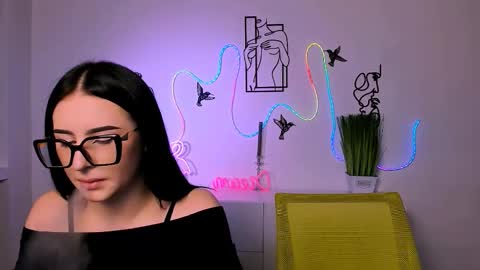 Sendi online show from 12-20-25, 07:21