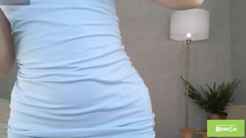 Snapshot of sensationnew chatting on 12-16-25, 08:30 sensationnew online show from 12-16-25, 08:30