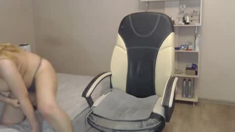 Snapshot of sensetive_mary chatting on 12-24-24, 02:44 Mary Cherry online show from 12-24-24, 02:44