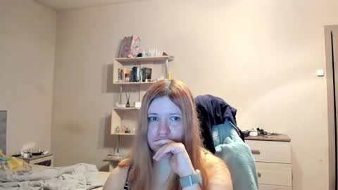 Snapshot of sensetive_mary chatting on 09-15-25, 06:19 Mary Cherry online show from 09-15-25, 06:19