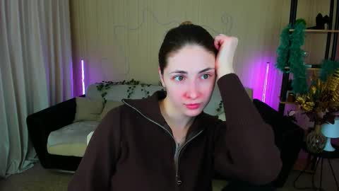 sensitiveheartt online show from 11-23-25, 11:43