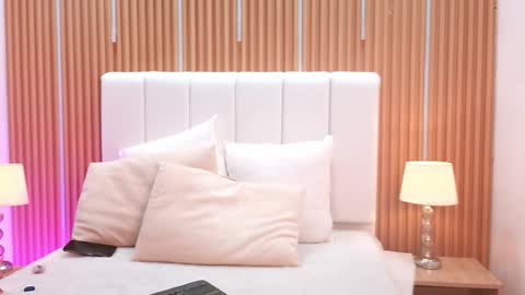 Snapshot of sensual_kim77 chatting on 03-03-26, 12:44 Sensual Kim77 online show from 03-03-26, 12:44