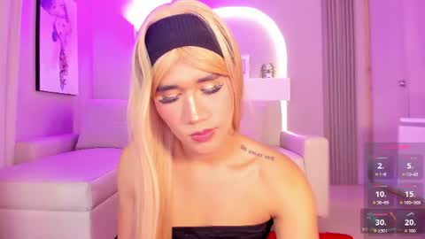 Snapshot of sensual_shanel chatting on 06-19-26, 02:38 sensual_shanel online show from 06-19-26, 02:38