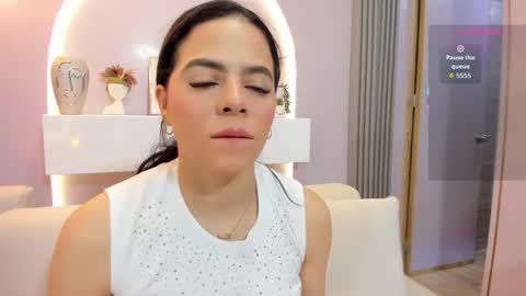 Sophie     online show from 03-17-26, 11:13